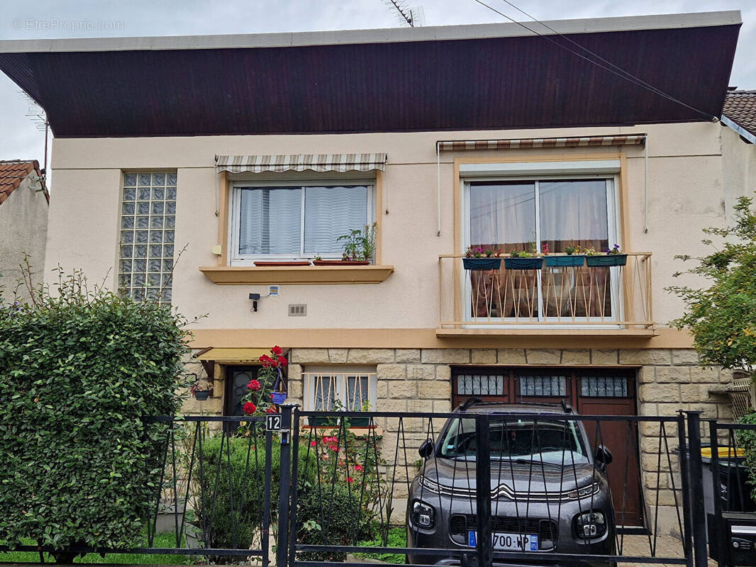 Maison à LIVRY-GARGAN