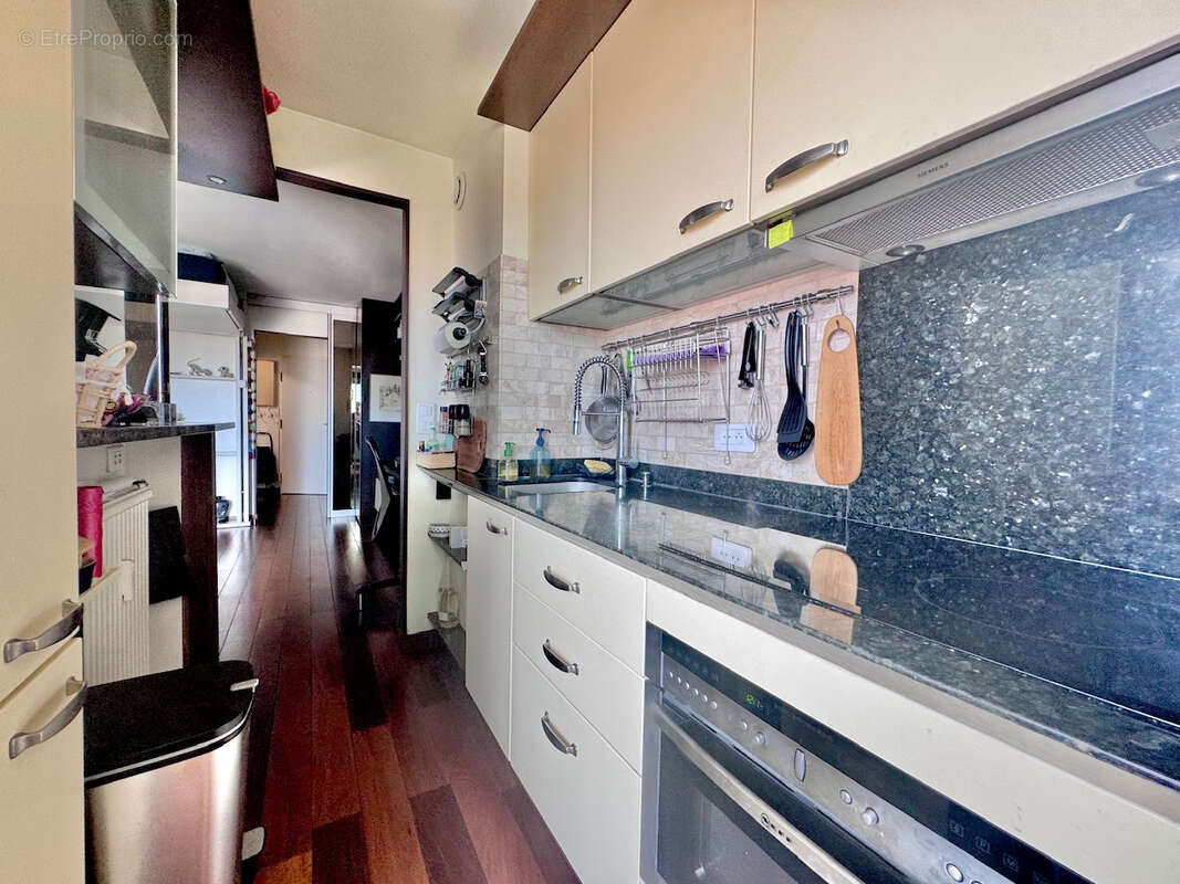 Appartement à PARIS-20E