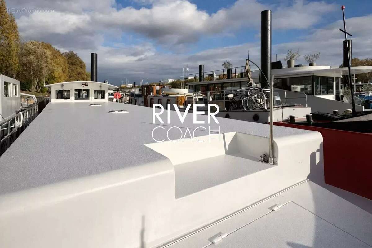 Péniche à vendre à Asnières-sur-Seine dans un port sécurisé - photo 15