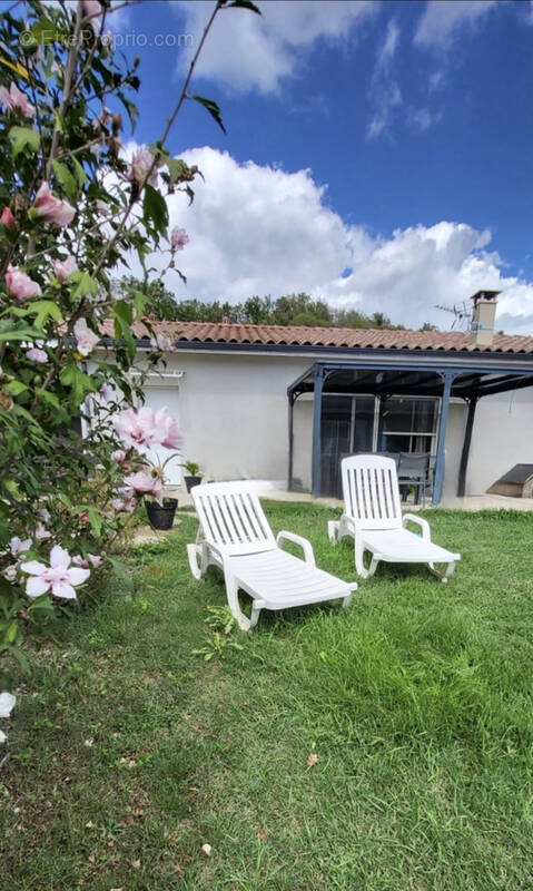 Maison à SAINT-LATTIER