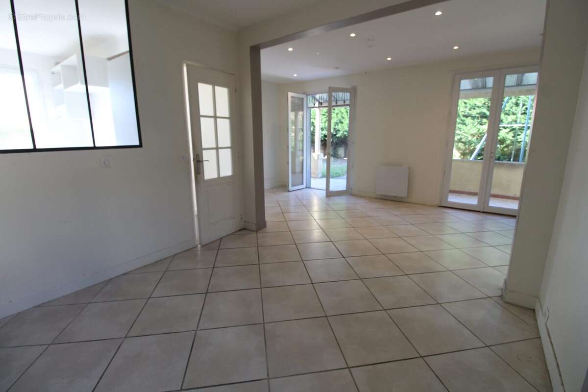 Maison à NOISY-LE-GRAND