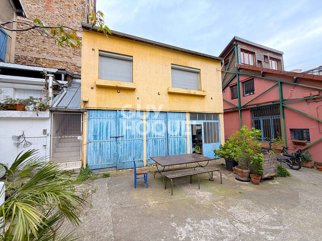 Appartement à PARIS-20E