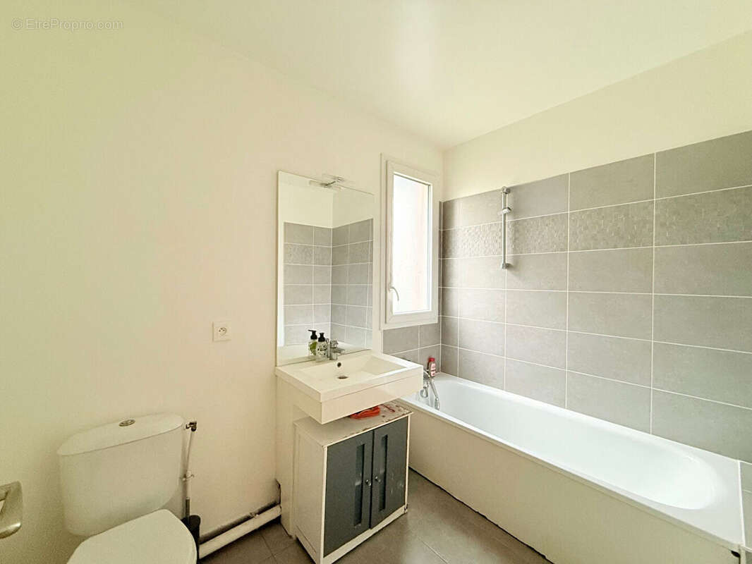 Appartement à MOISSY-CRAMAYEL