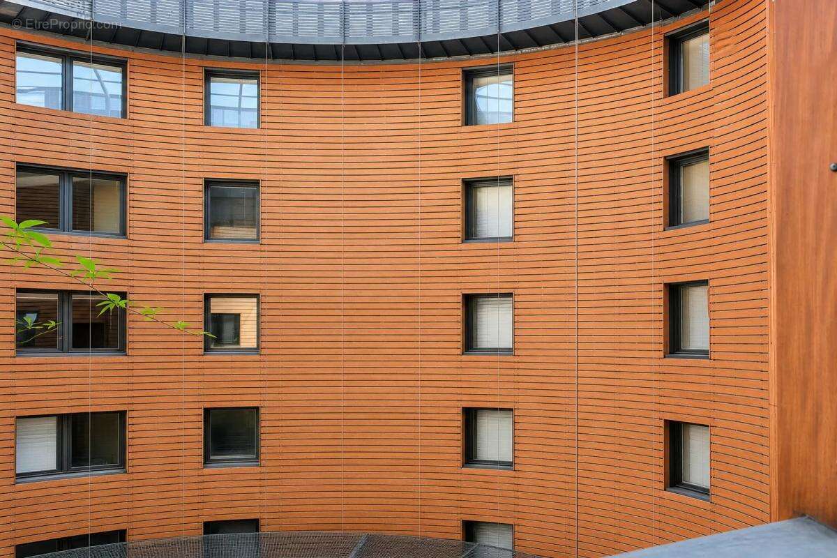 LYON 7 - Place JEAN MACE -Appartement T4 de 89 M2 - - photo 16