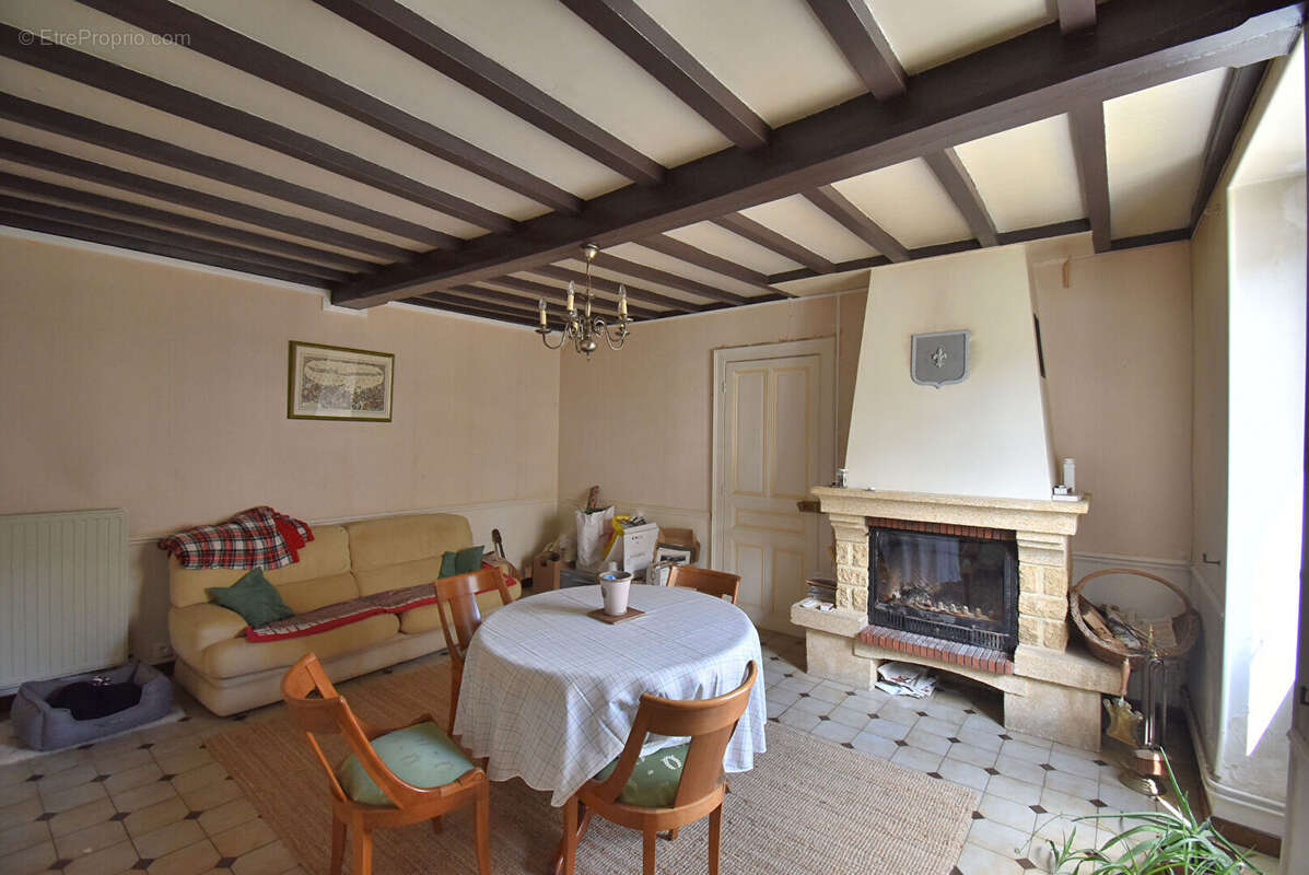 Maison de caractère de 7 pièces - photo 3