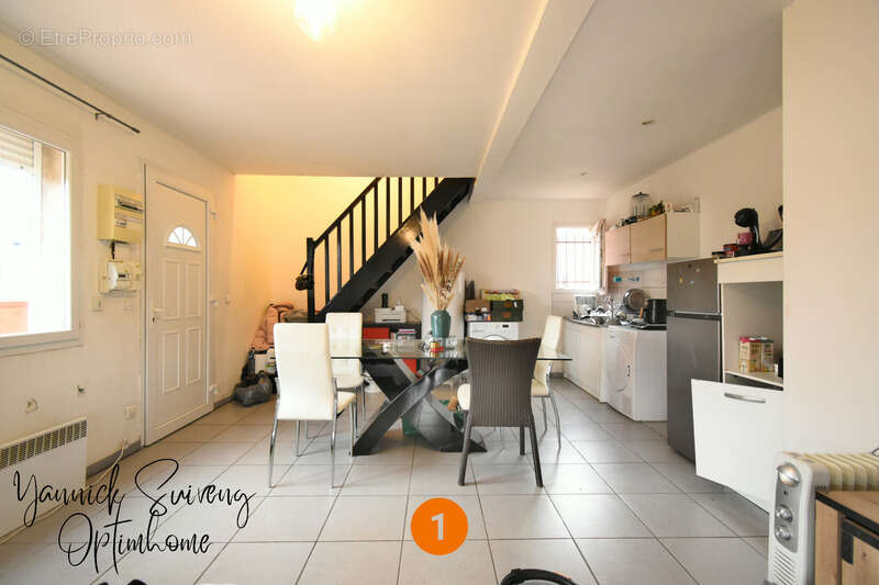 Appartement à SAINT-LAURENT-DE-LA-SALANQUE