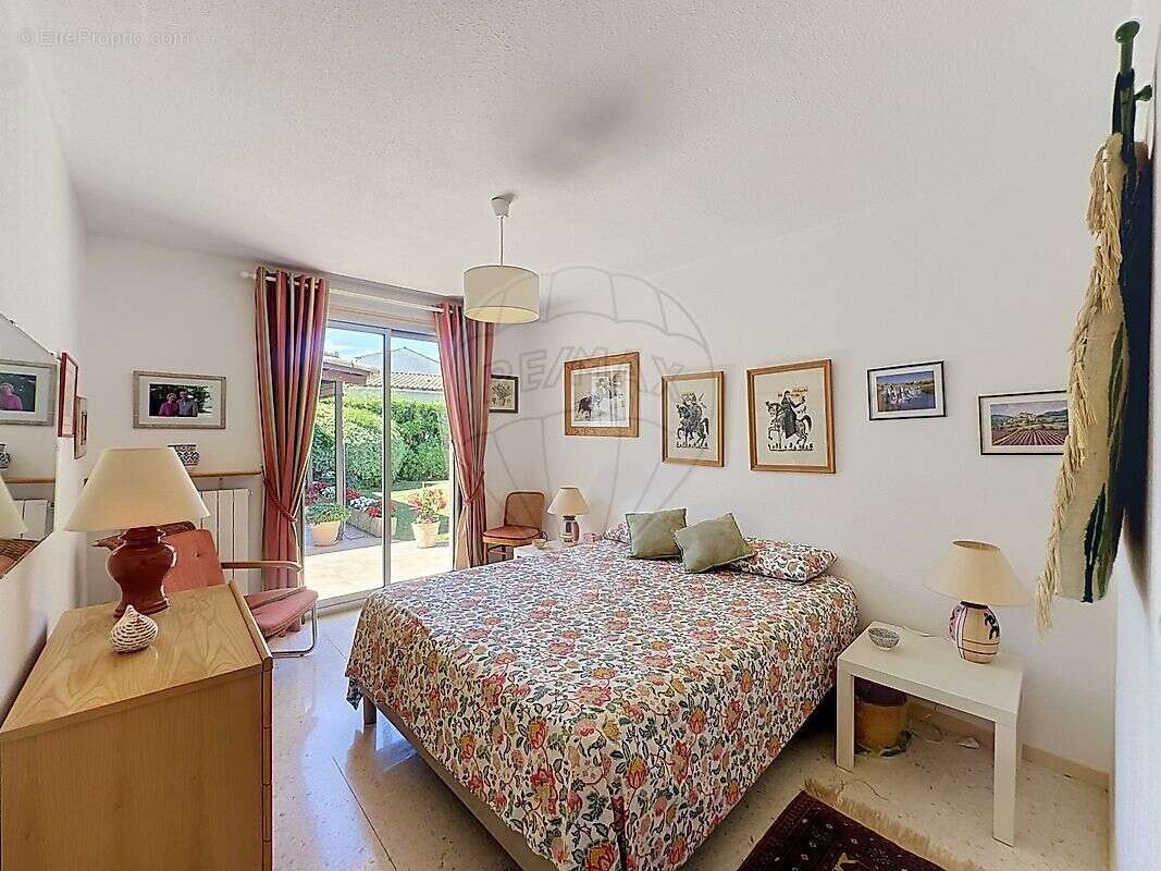 Maison à GARONS
