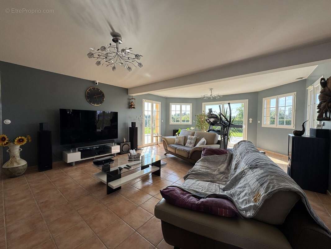 Maison 160 m² à Marbeuf  - photo 7