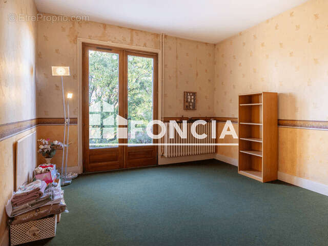 Maison à SAINTE-LIVRADE-SUR-LOT