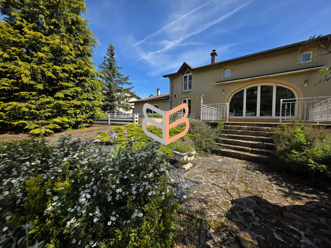 Maison à BRIEY