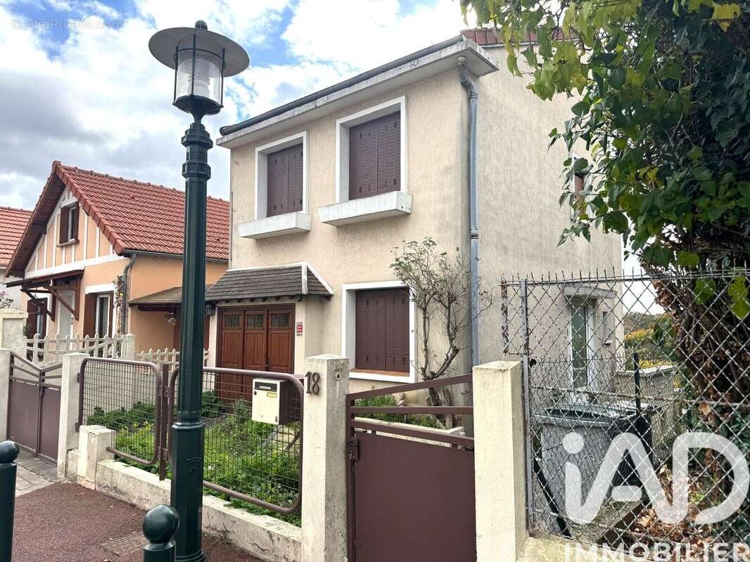 Photo 6 - Maison à LE PLESSIS-ROBINSON