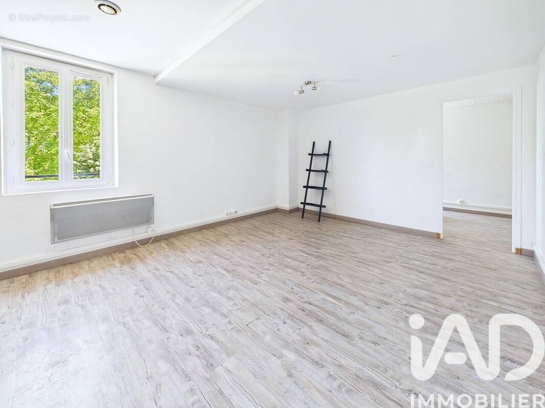 Appartement 55 m² à Saint-Simeon  - photo 1