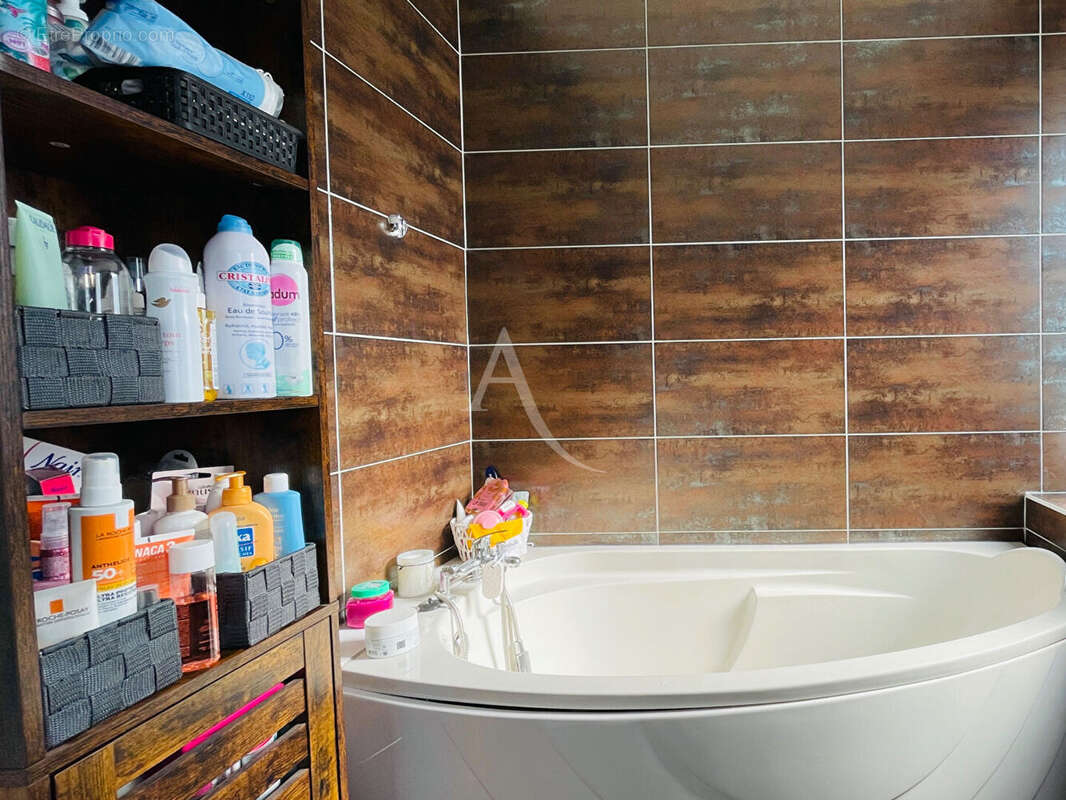 Maison à DOGNEVILLE