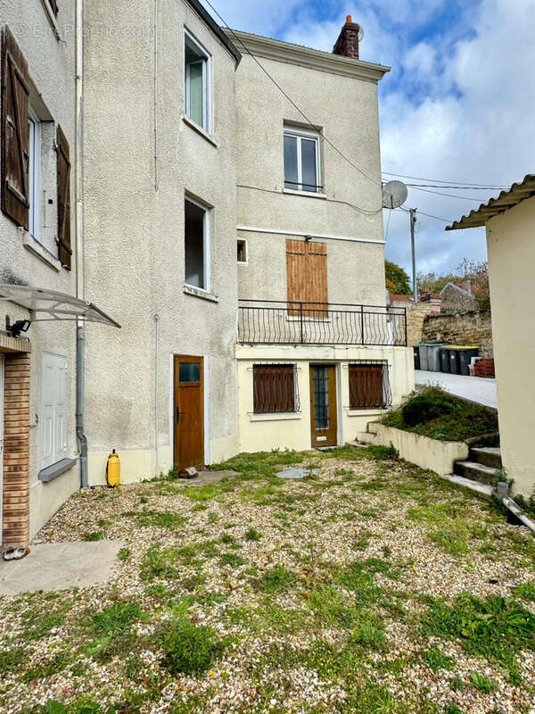 Appartement à HARDRICOURT