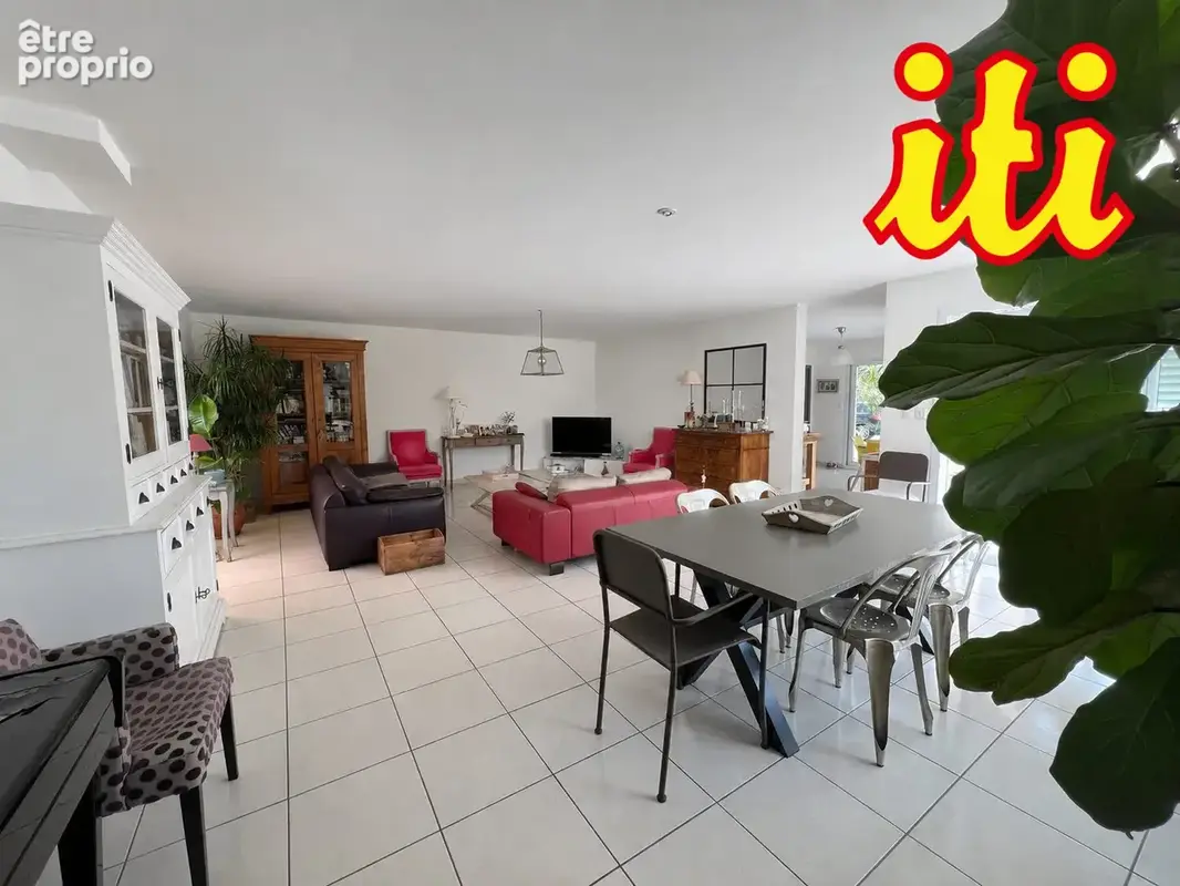 Maison 5 pièces 131 m² à vendre à Les Sables-D'olonne (85180) - photo 3