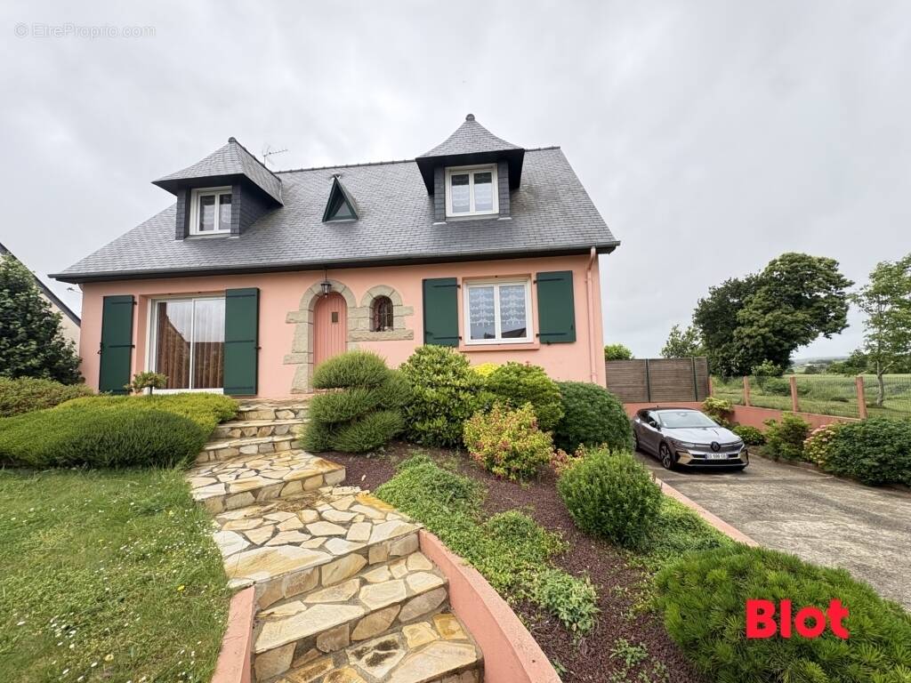 Maison à BEDEE