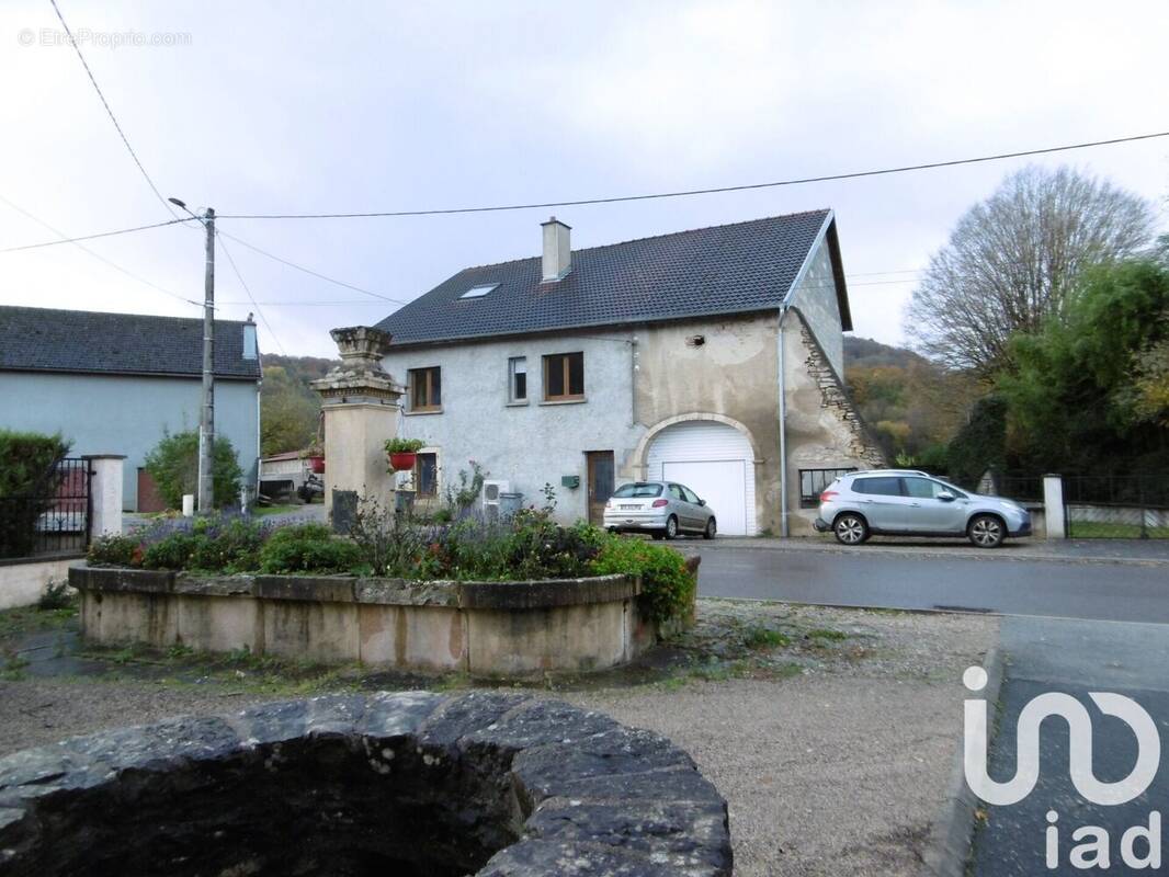 Photo 1 - Maison à COURCHATON