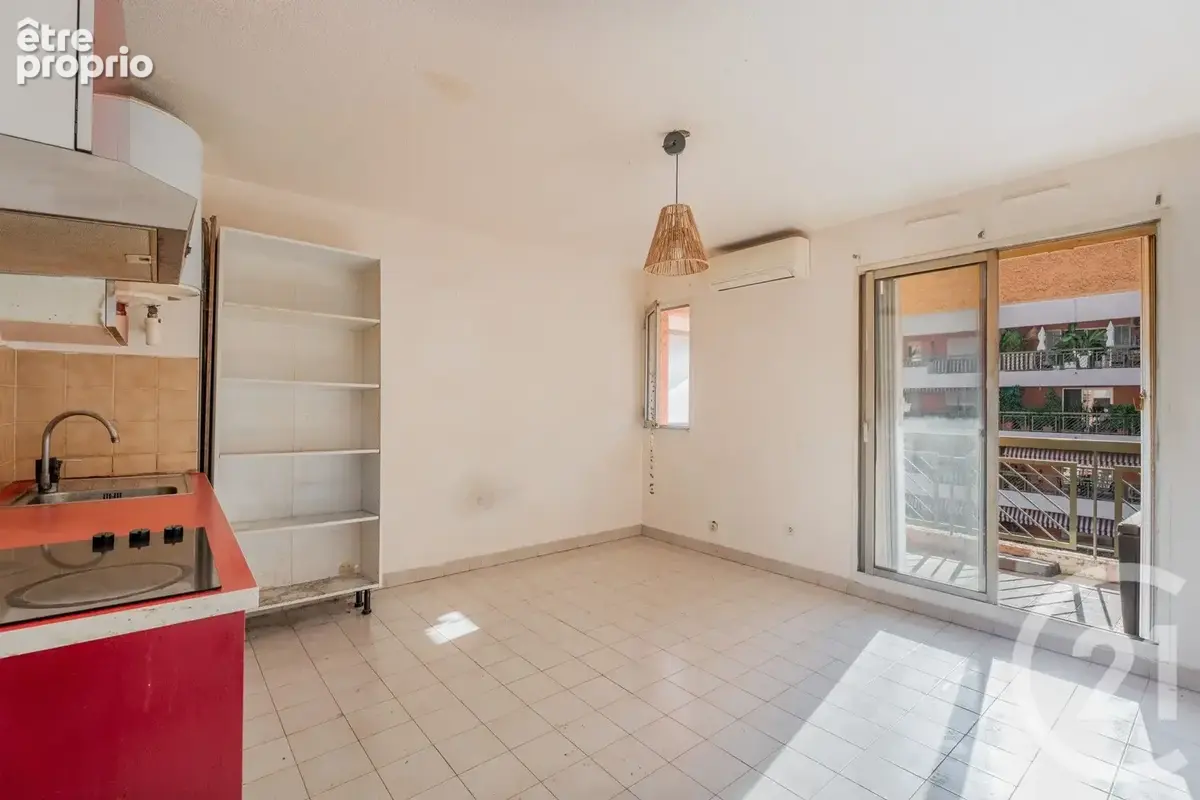 Appartement 1 pièce 22 m² à vendre à Nice (06100) - photo 2