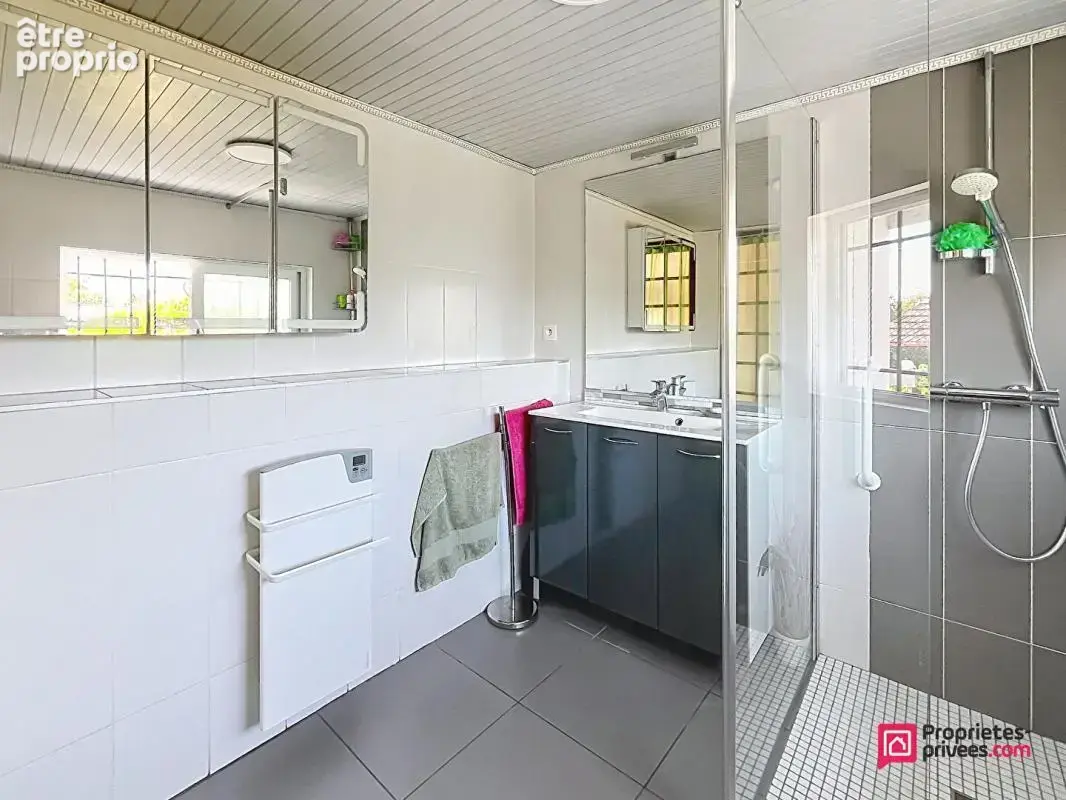 La rochelle - maison de plain-pied - jardin et dependance/atelier de 46 m² - photo 7