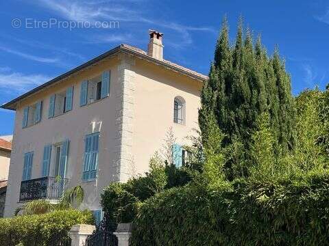 Maison à LA TURBIE