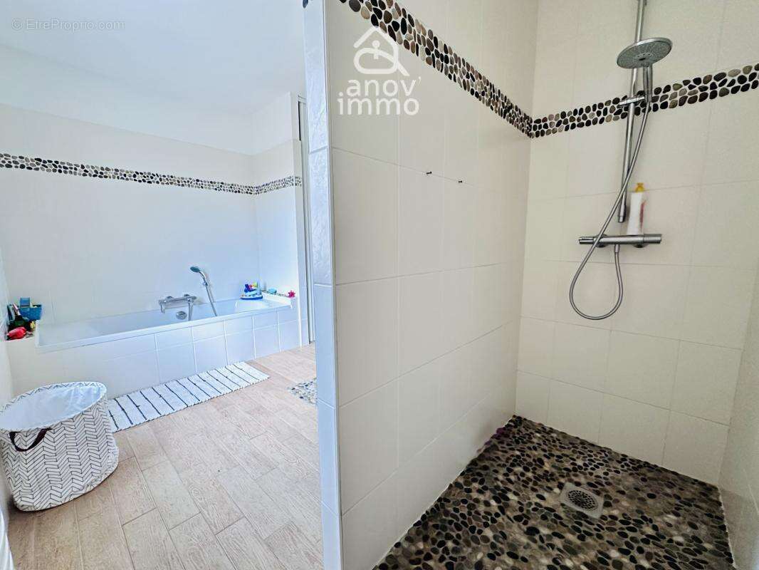 Maison de 2007- plain-pied 154 m2   4 chambres   Piscine   D - photo 19