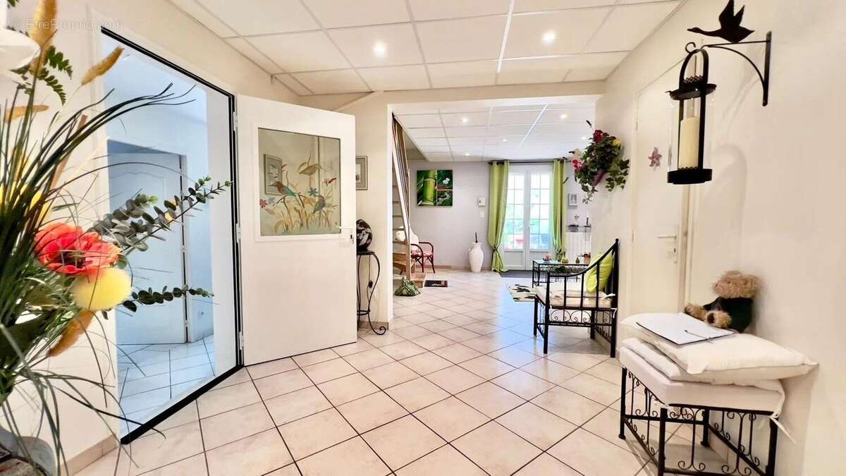 Maison à SAINTE-LIVRADE-SUR-LOT