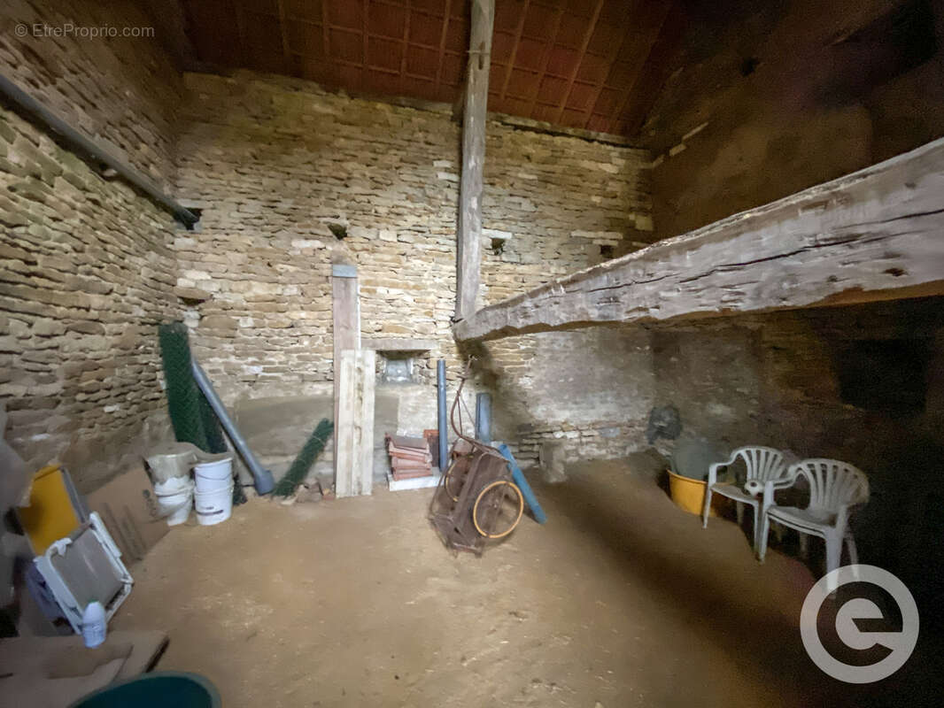 Maison à VASSY