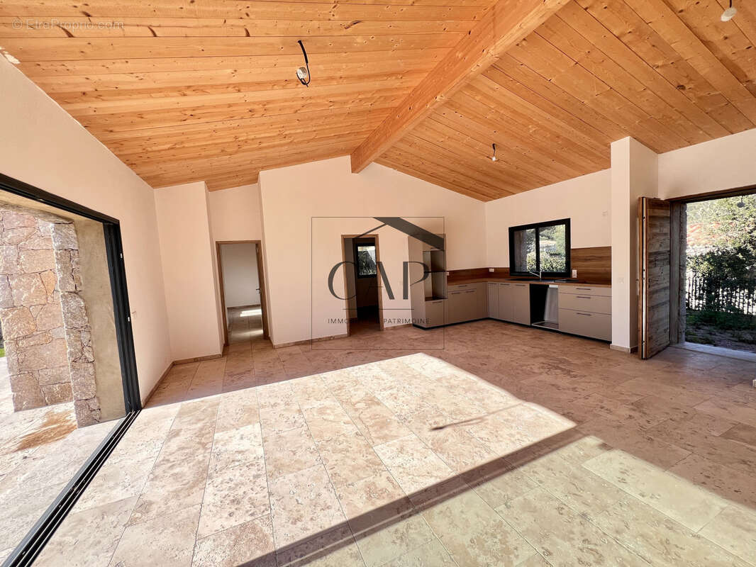 Villa individuelle en pierres type bergerie avec piscine Lecci sainte lucie de Porto Vecchio - photo 3