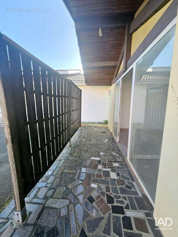 Photo 4 - Commerce à NARROSSE