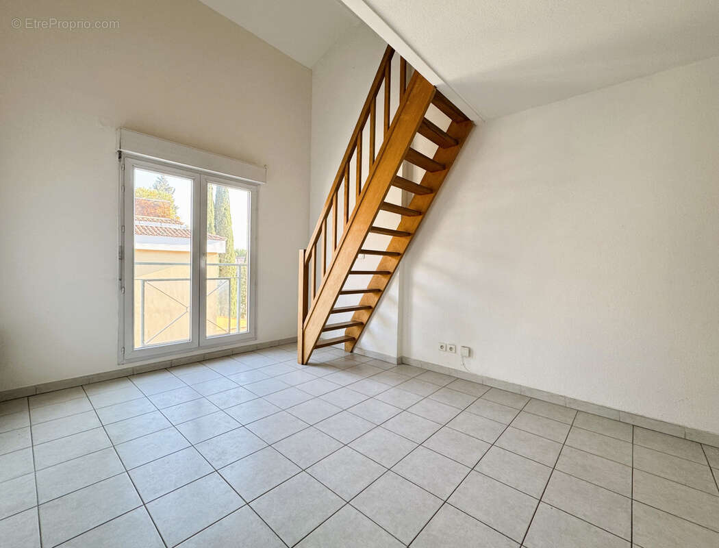 Type 3 duplex, centre ville avec ascenseur et parking - photo 2