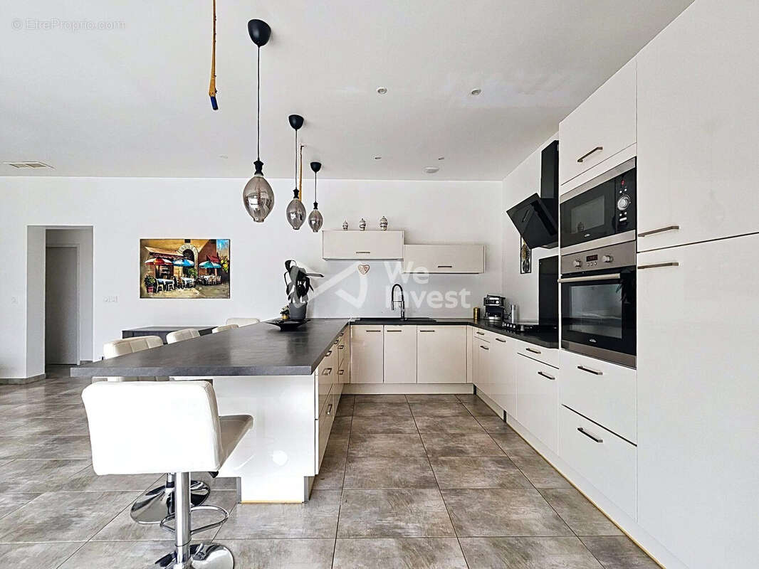 Maison à SAINT-JEAN-DE-LA-BLAQUIERE