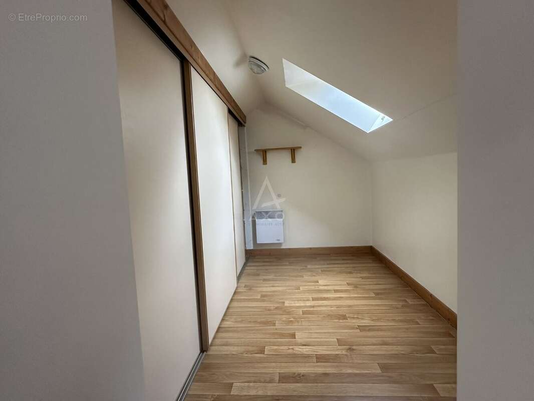 Maison à LOCOAL-MENDON