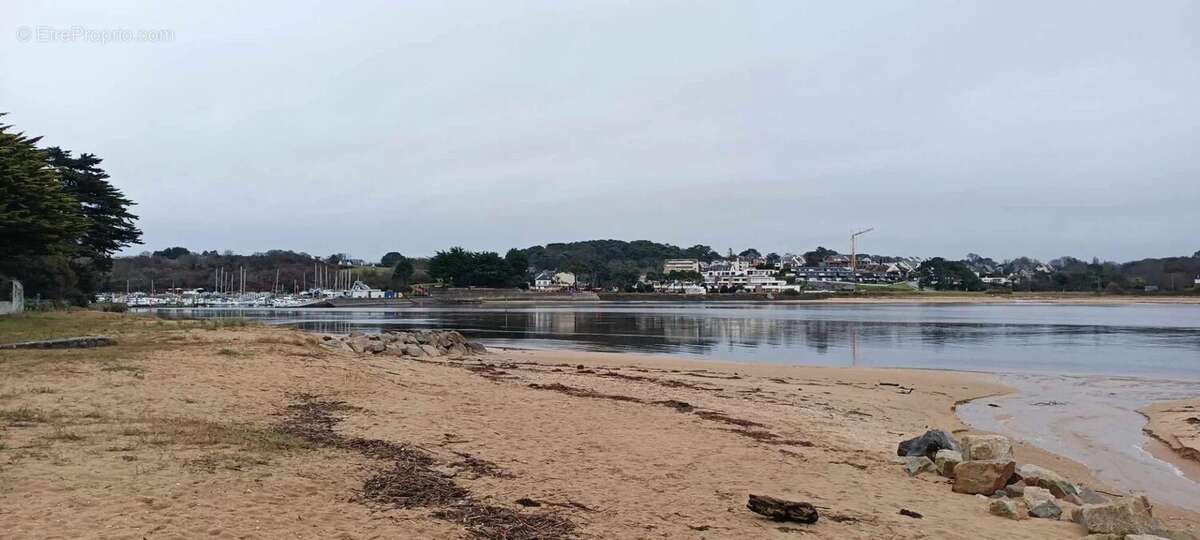 Terrain à CLOHARS-CARNOET