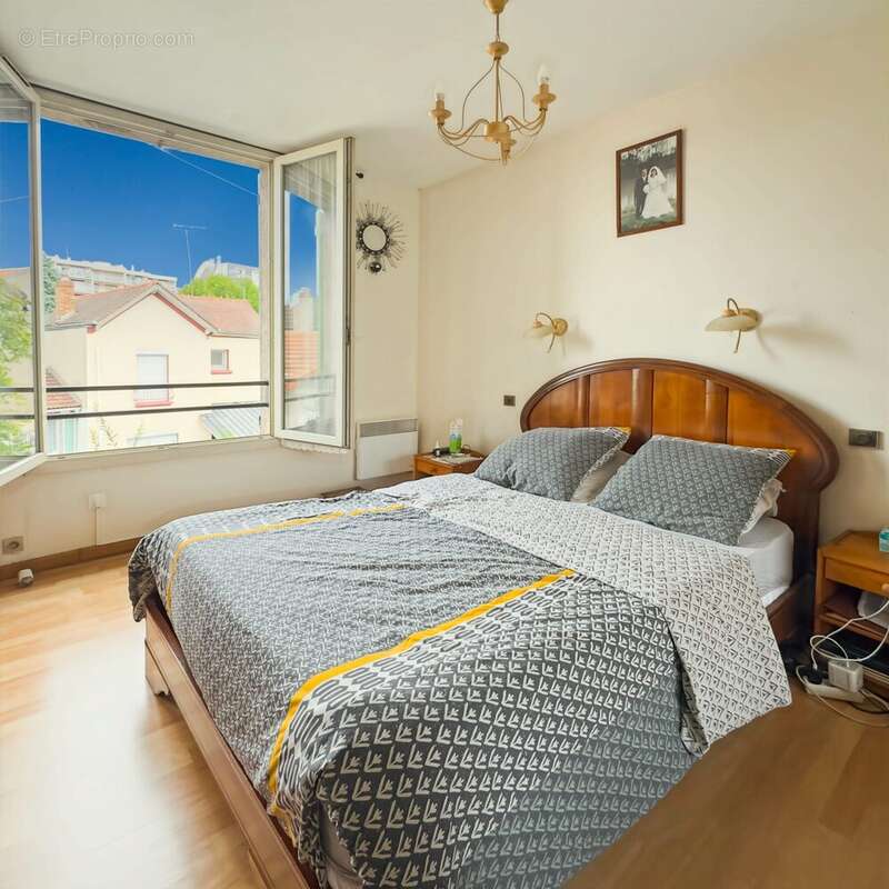 Maison à ROSNY-SOUS-BOIS