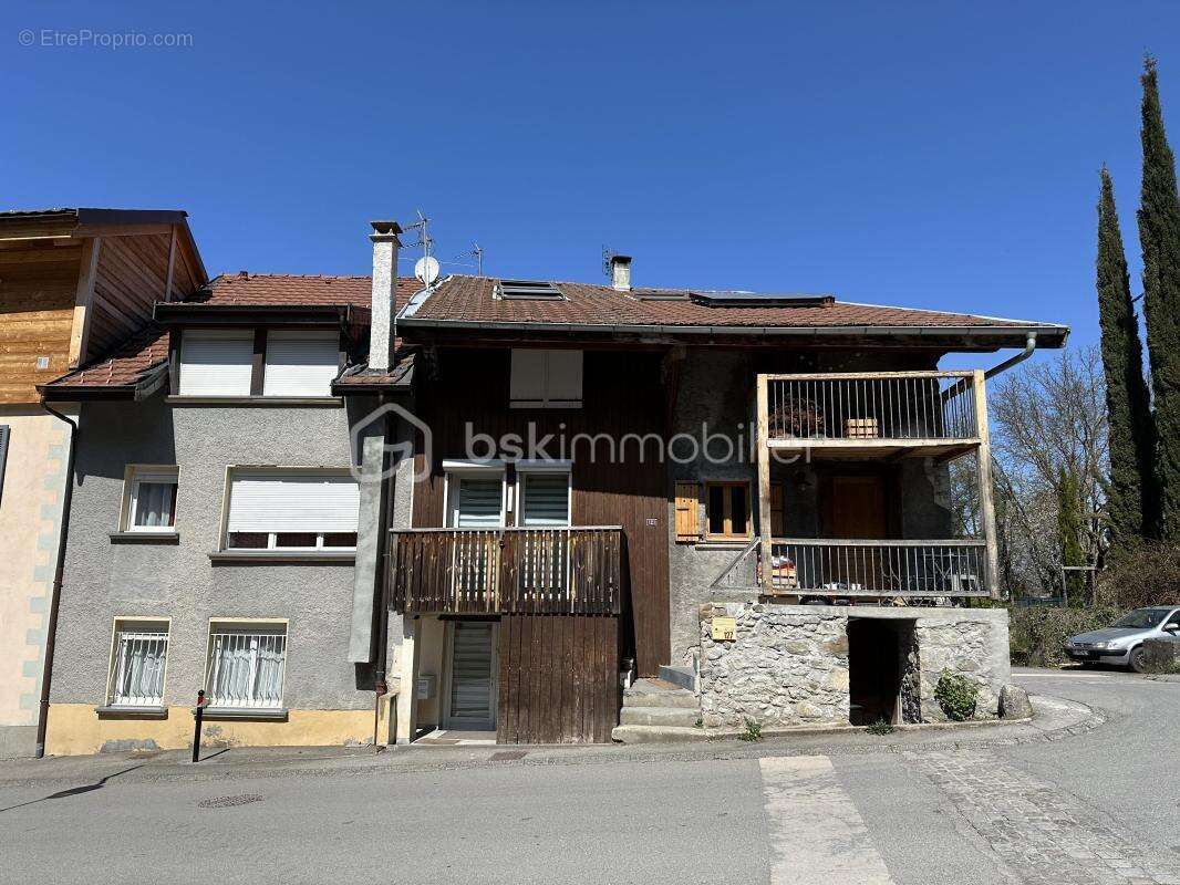 Maison à LYAUD