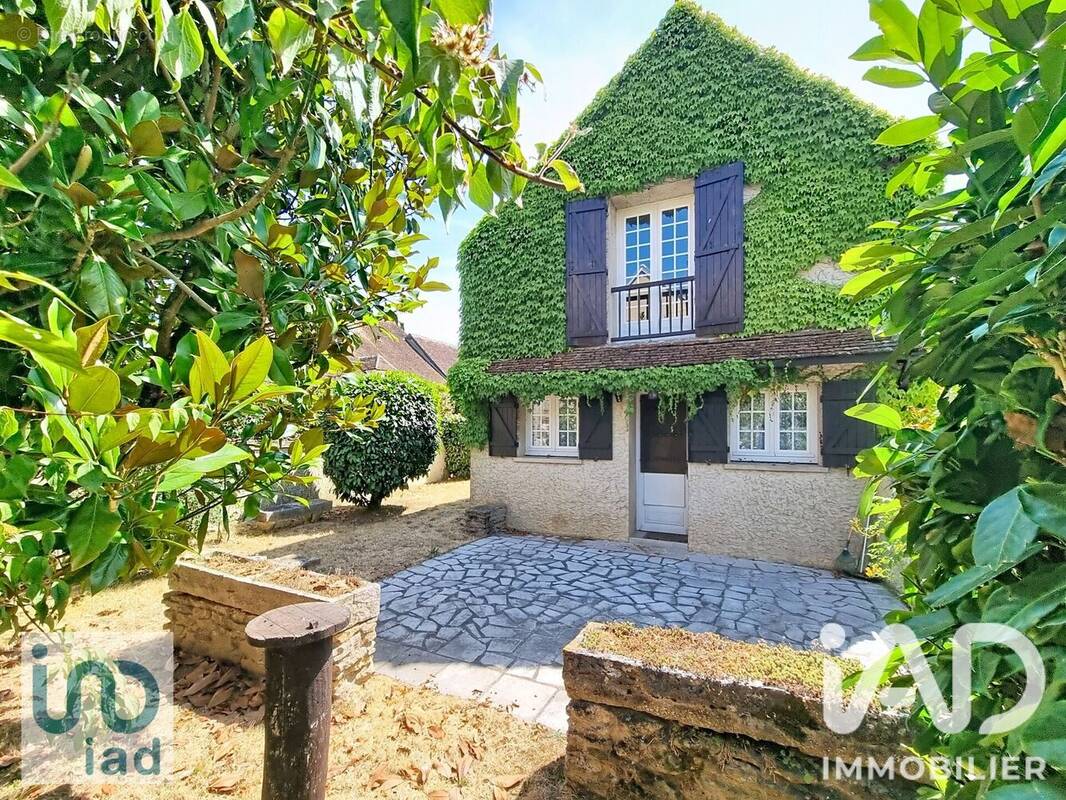 Maison 170 m² à Chevannes  - photo 1