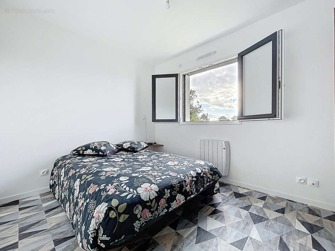 Maison à SAINT-GERMAIN-SUR-AY