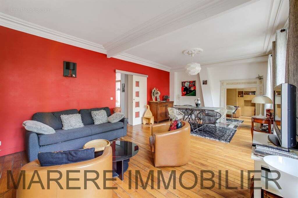 Appartement à PARIS-19E