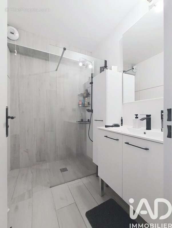 Photo 8 - Appartement à NIMES
