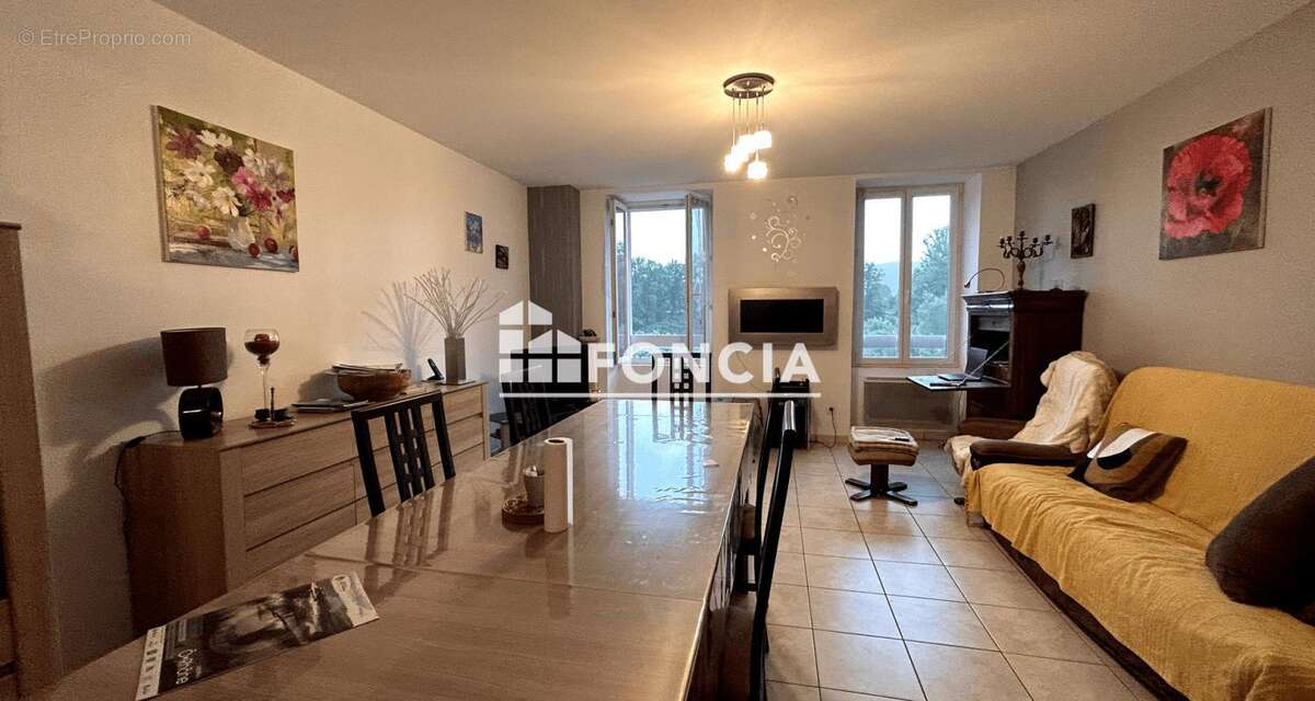 Appartement à VIRIGNIN