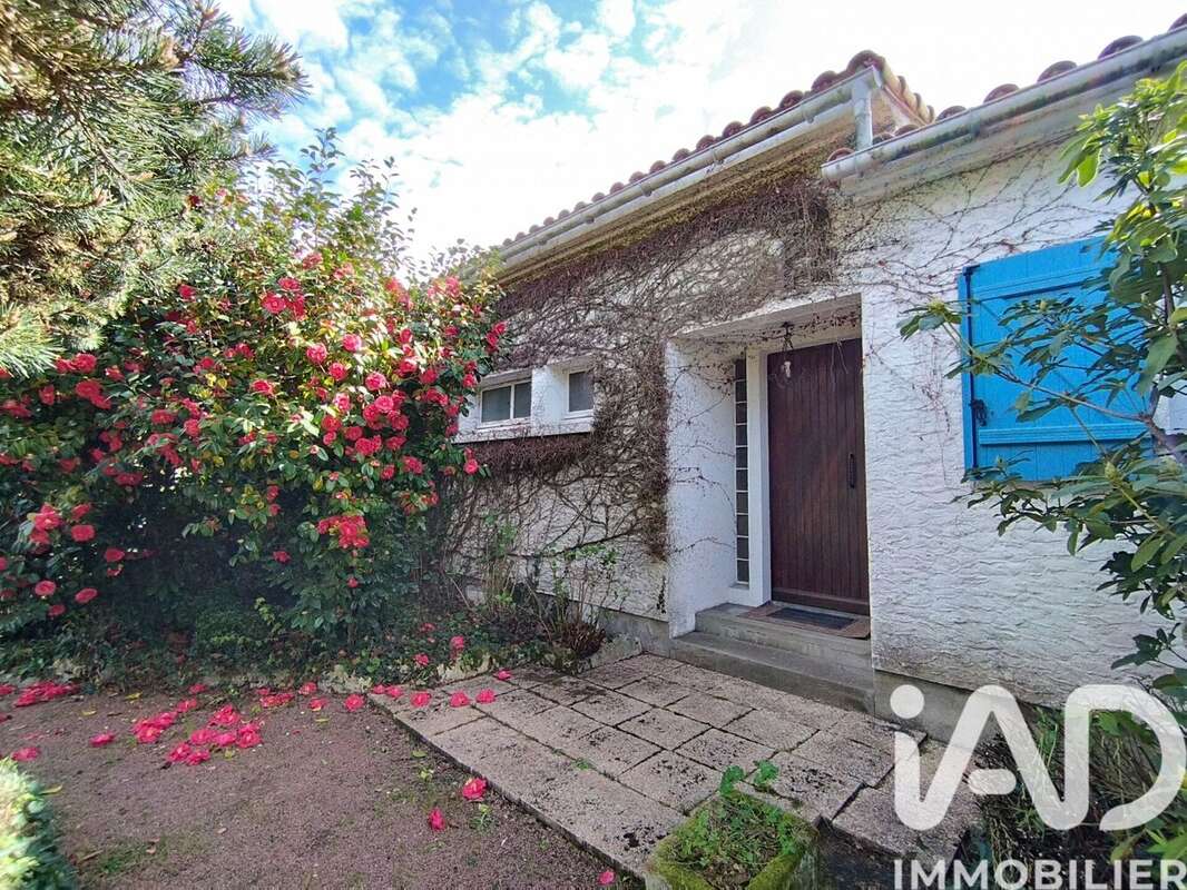 Maison 139 m² à Bressuire  - photo 4