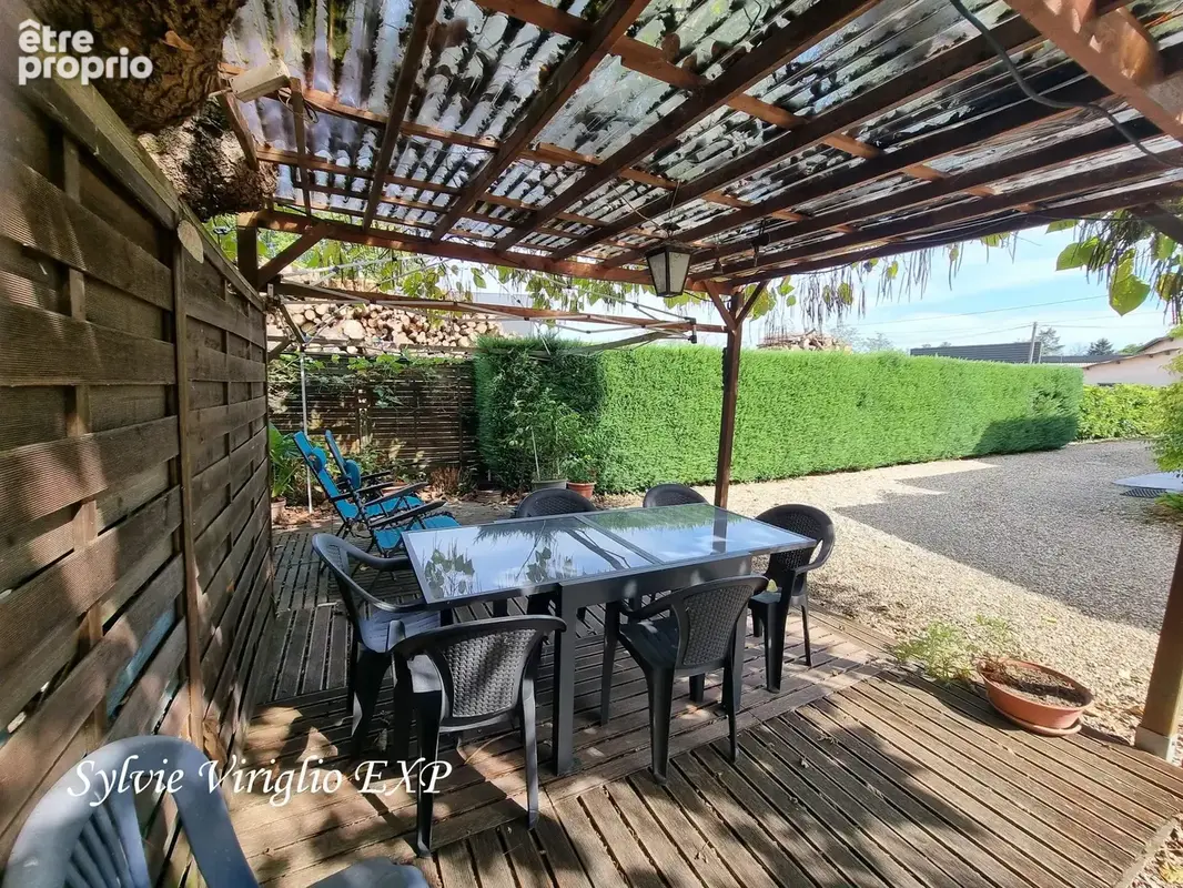 Maison 4 pièces 97 m² à vendre à Saint-Avit-Saint-Nazaire (33220) - photo 2