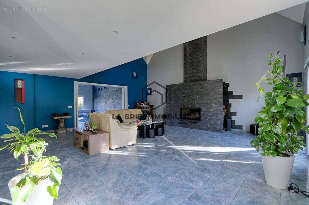 Maison à VILLECRESNES