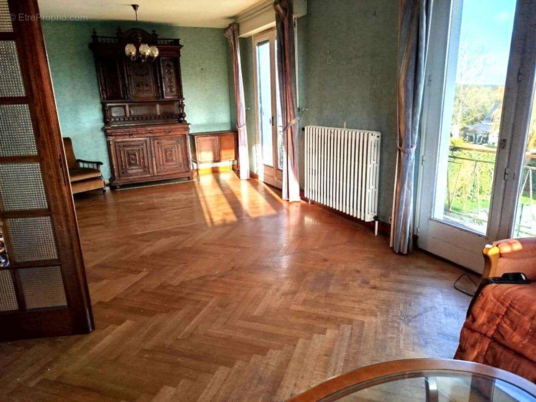 Maison à MALGUENAC