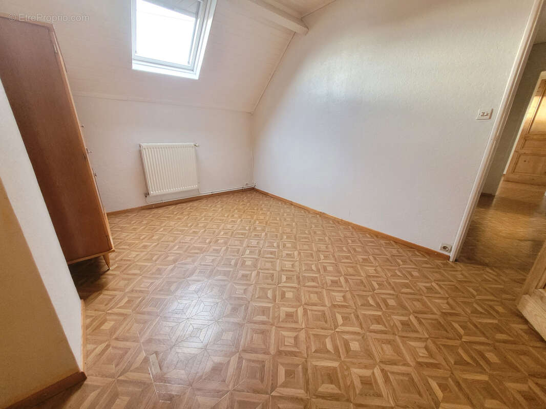 Maison à ANGRES
