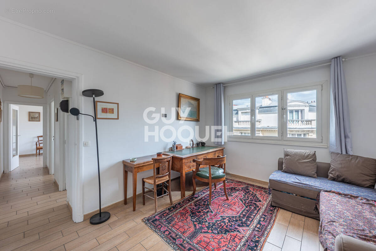 Appartement à PARIS-12E