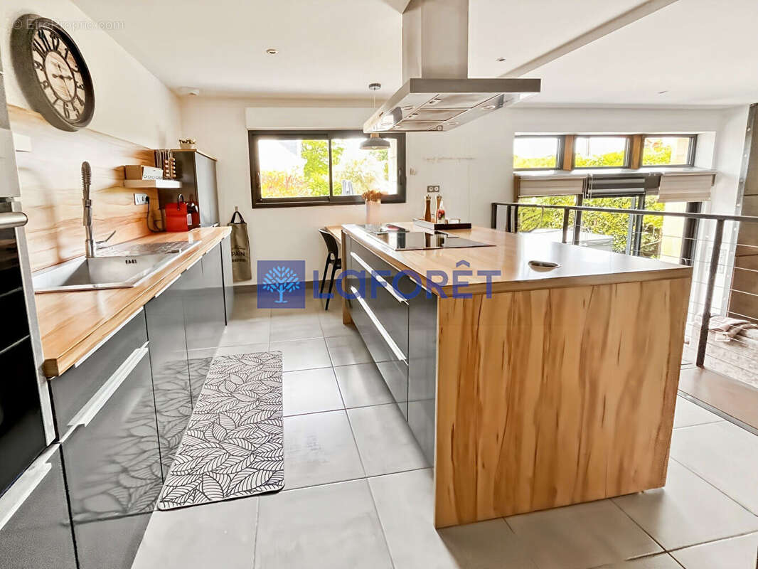 Maison à AZAY-LE-RIDEAU