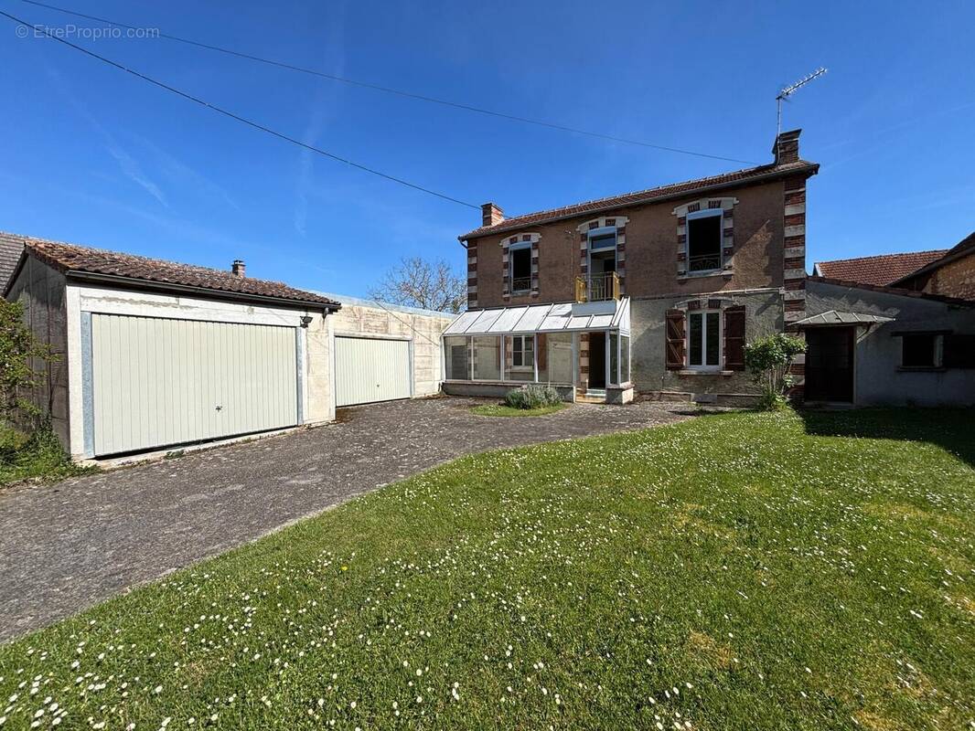 Photo 1 - Maison à LADUZ