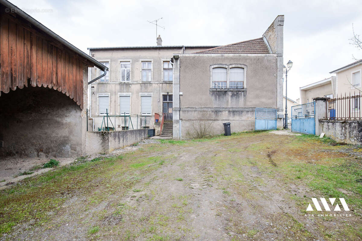Appartement à PONT-SAINT-VINCENT