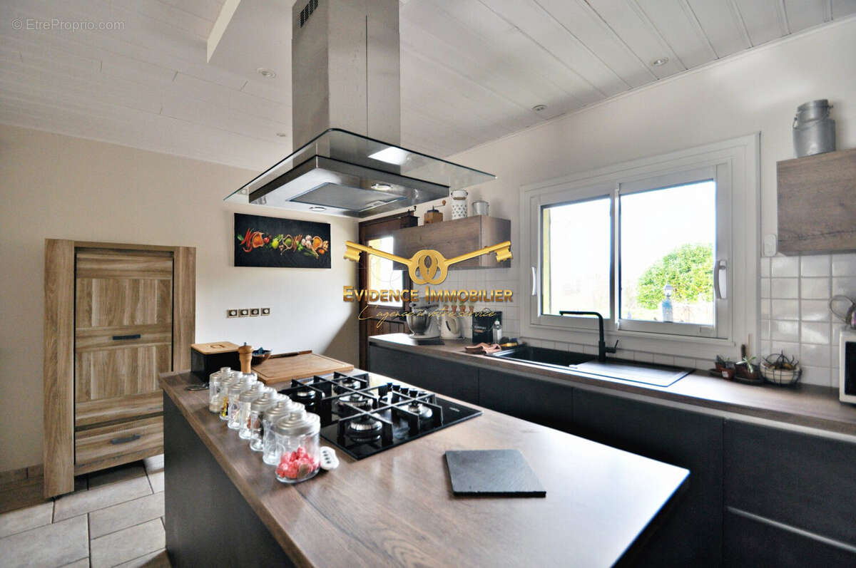 Maison à NOTRE-DAME-DES-MILLIERES